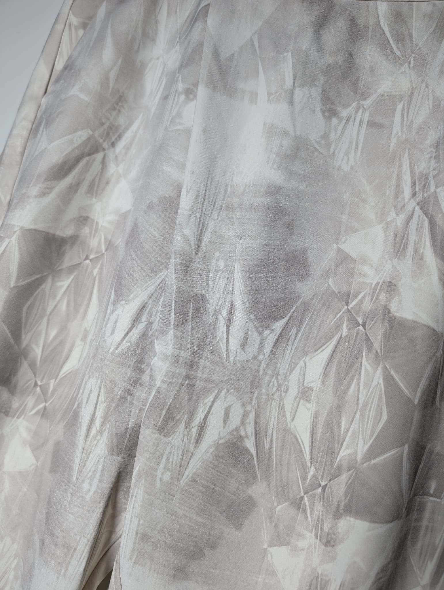 August Abstract Print Trousers Women's Size 12 — photo 2 of 8