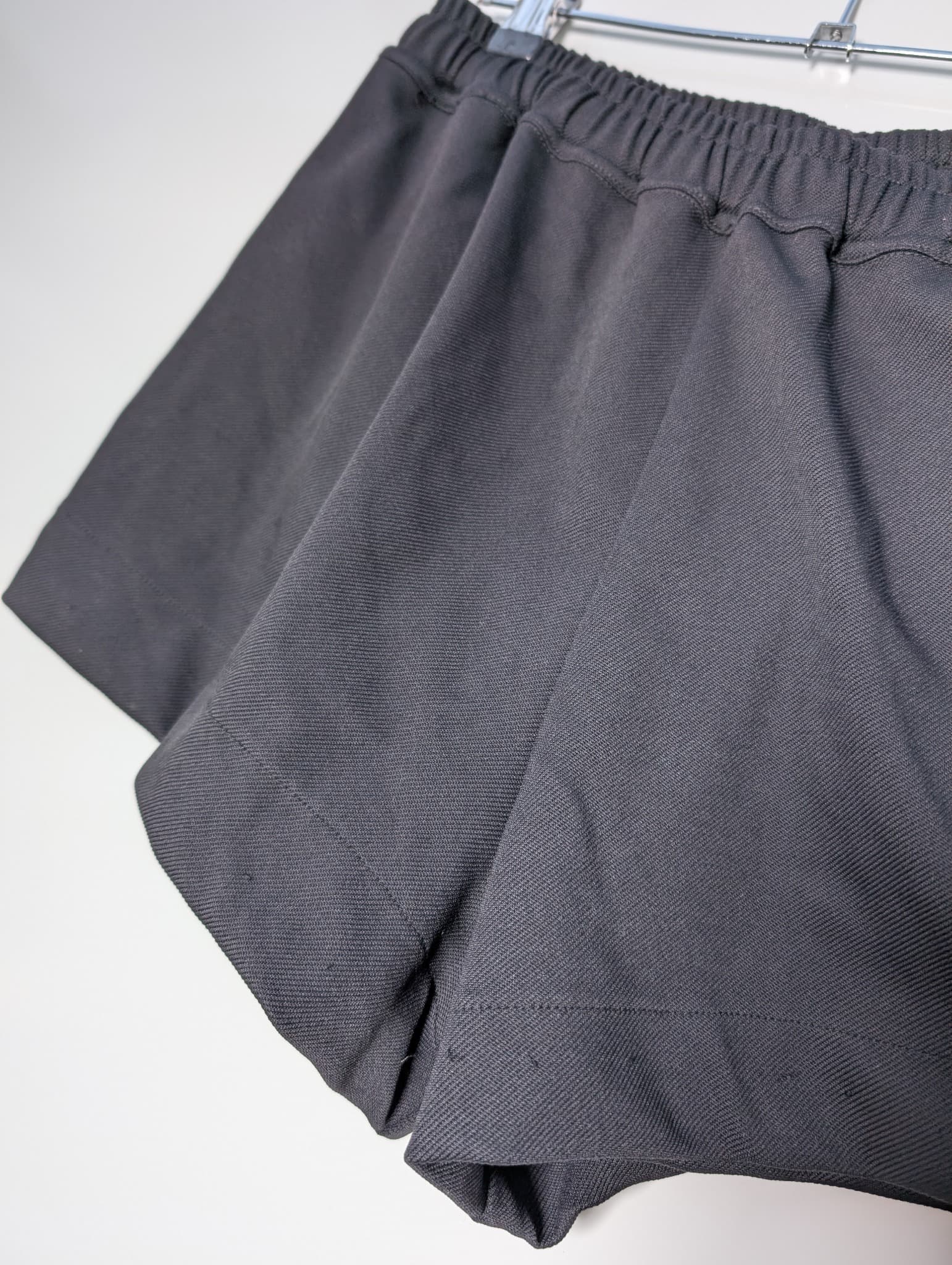 Bassike Athletic Shorts Black With Side Stripe Size 2 — photo 2 of 8
