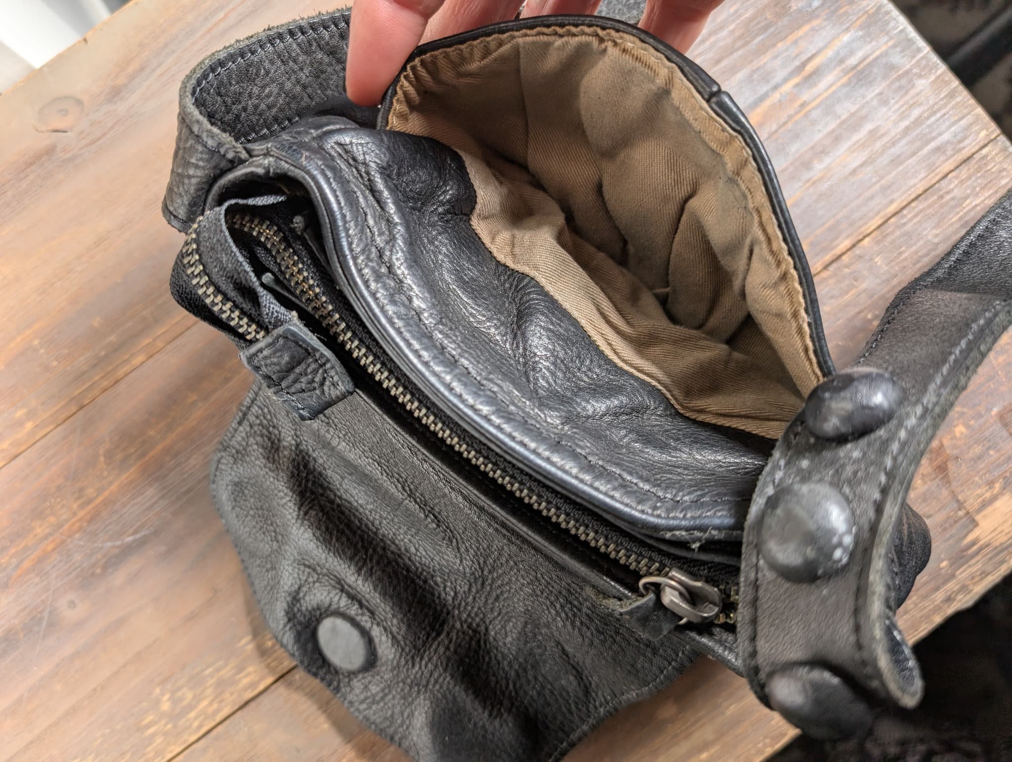 Saba Leather Crossbody Bag Black — photo 4 of 9