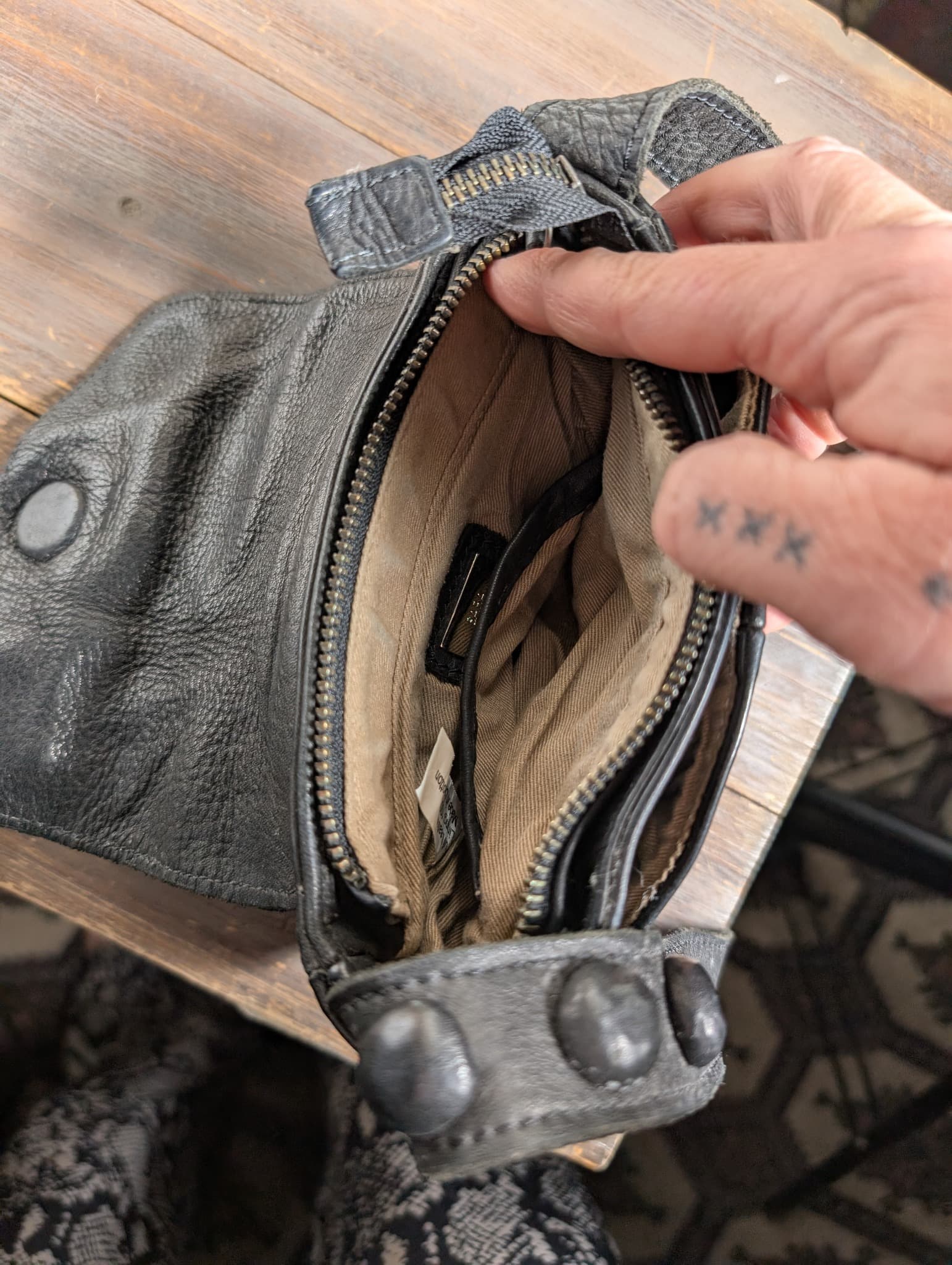 Saba Leather Crossbody Bag Black — photo 5 of 9