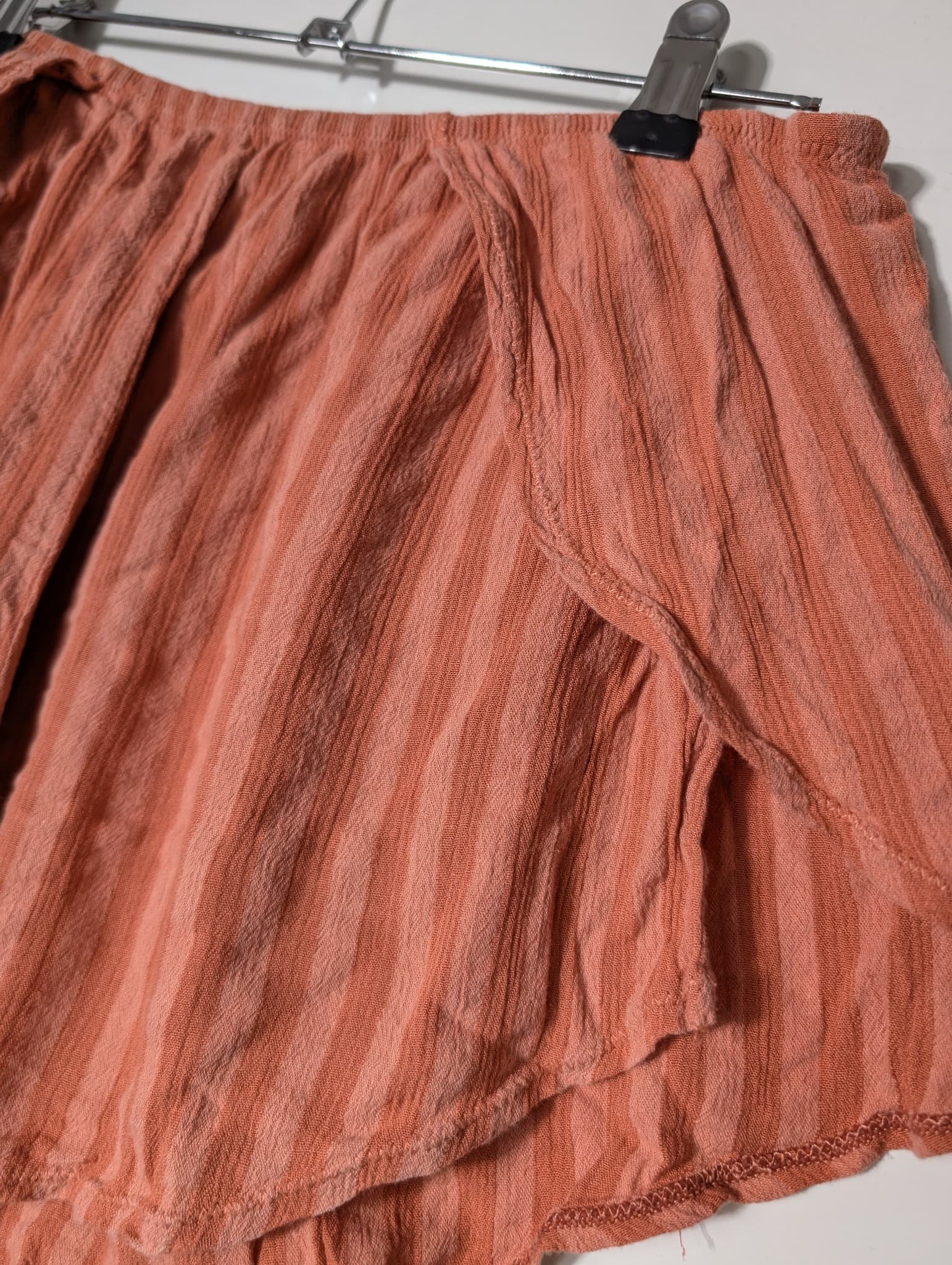 Zulu & Zephyr Striped Gauze Dolphin Hem Shorts Terracotta Size 10 — photo 2 of 8