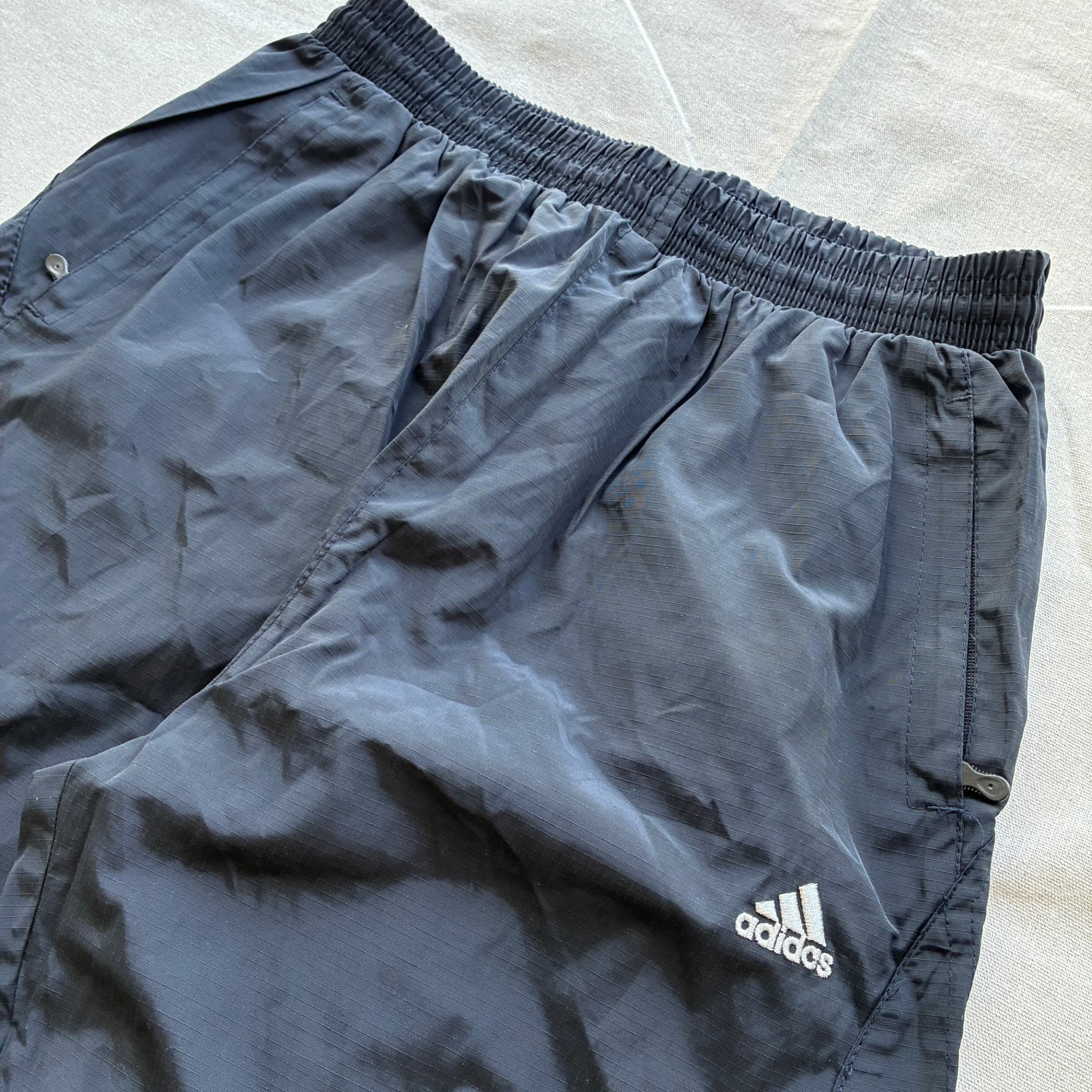 Adidas Vintage Nylon Cargo Capri Shorts Black Baggy 2000s Release — photo 3 of 7