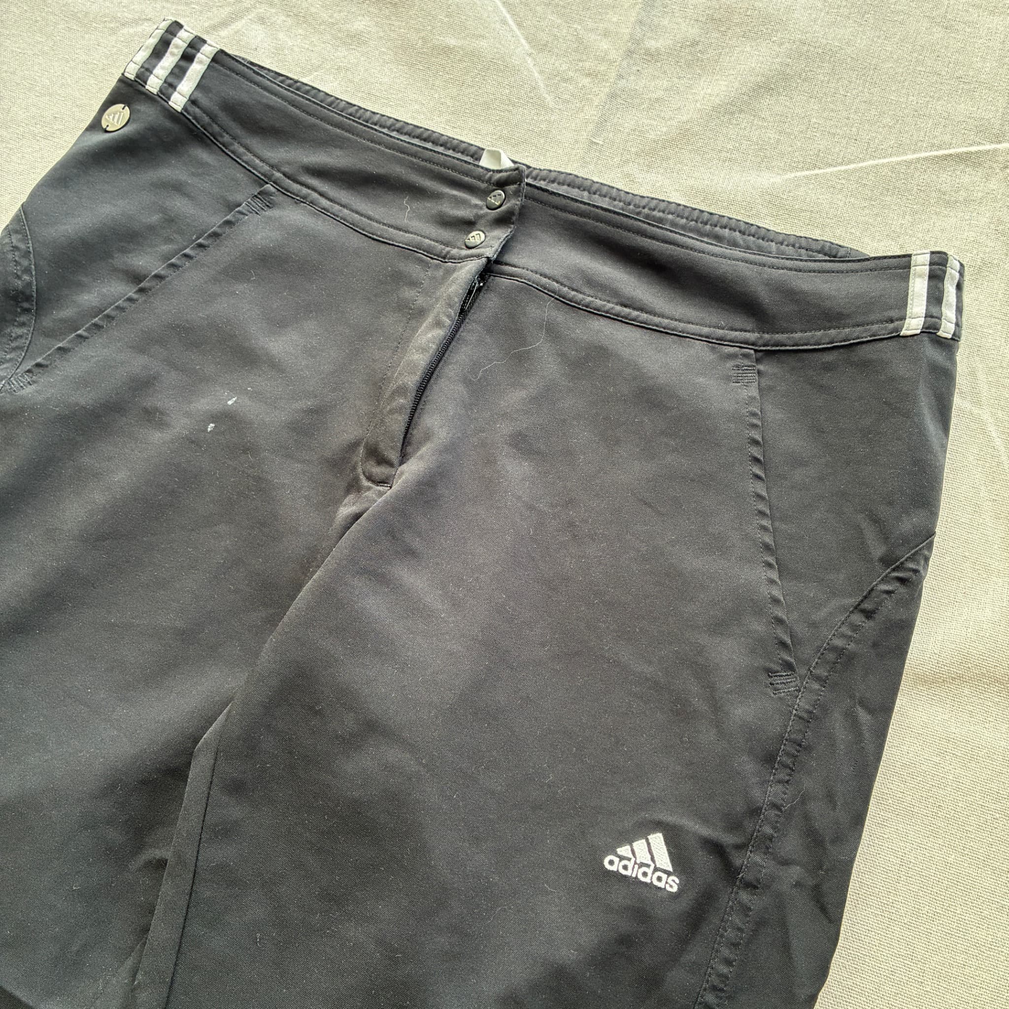 Adidas Women's Black Three-Stripe Performance Capris Size M — photo 3 of 7