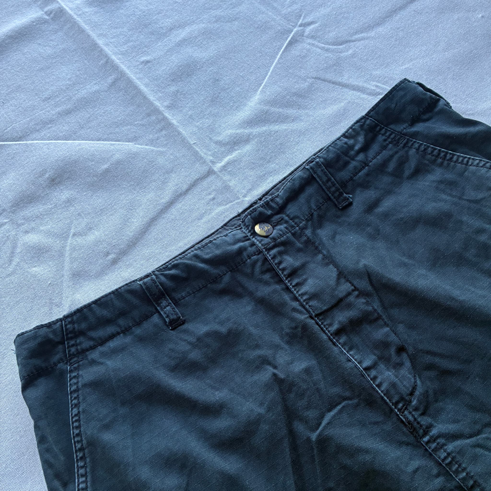 Converse Men's Black Cargo Shorts Baggy Vintage 2000s Release Size 34 — photo 3 of 7