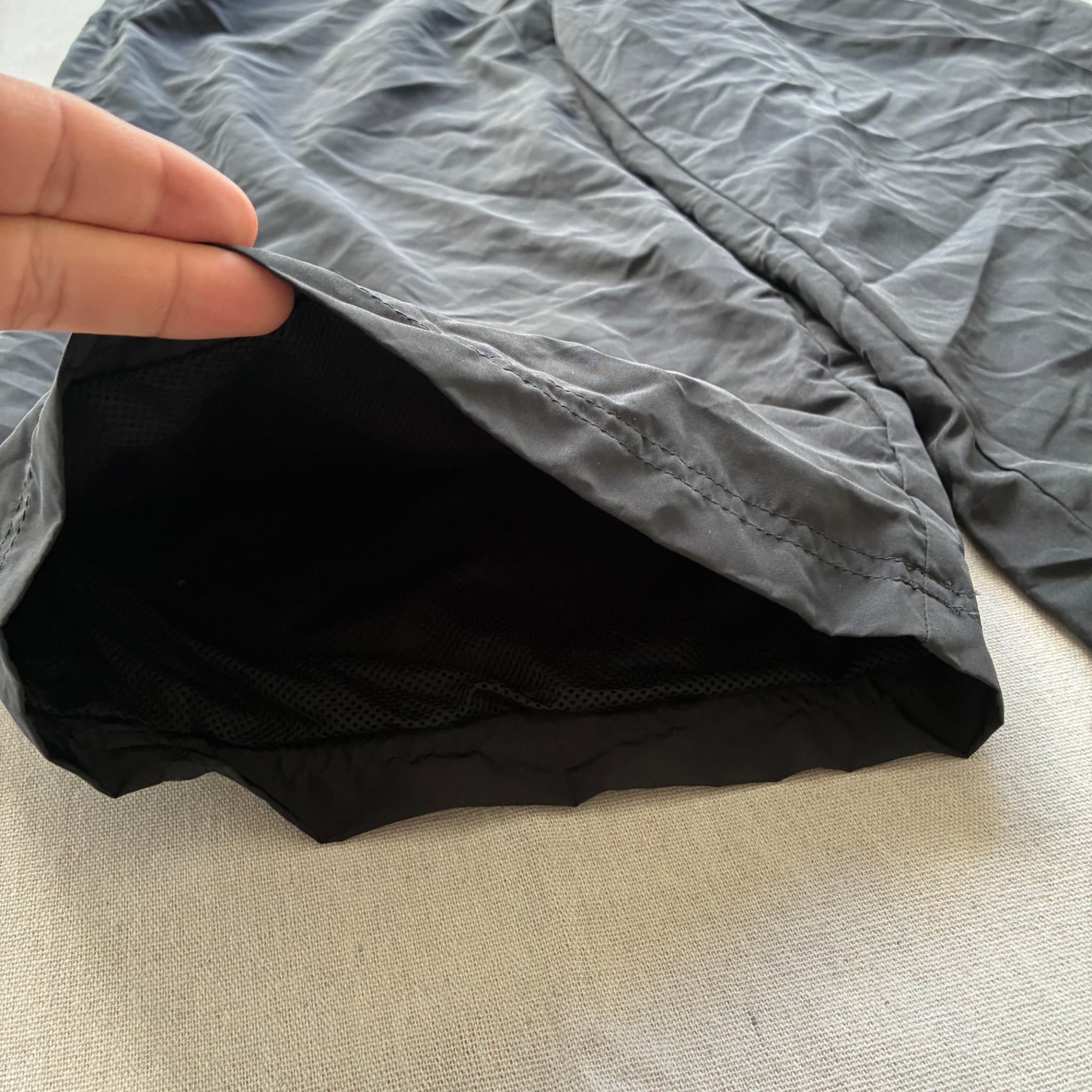 Reebok Men's Black Nylon Athletic Shorts Baggy Vintage 2000s Release — photo 2 of 7