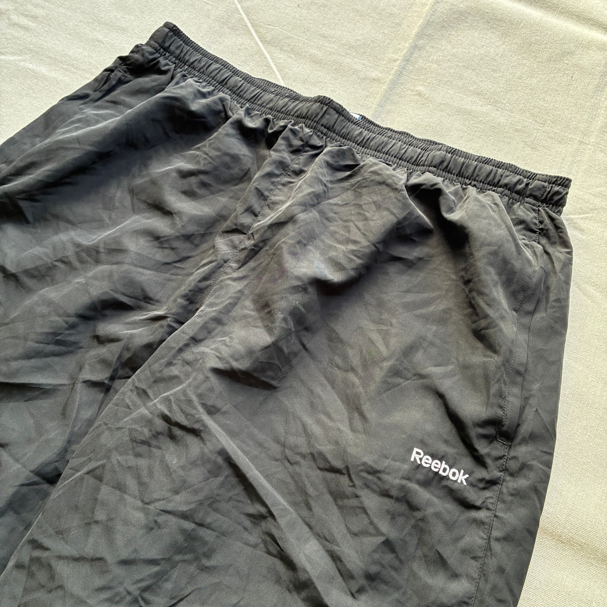 Reebok Men's Black Nylon Athletic Shorts Baggy Vintage 2000s Release — photo 3 of 7