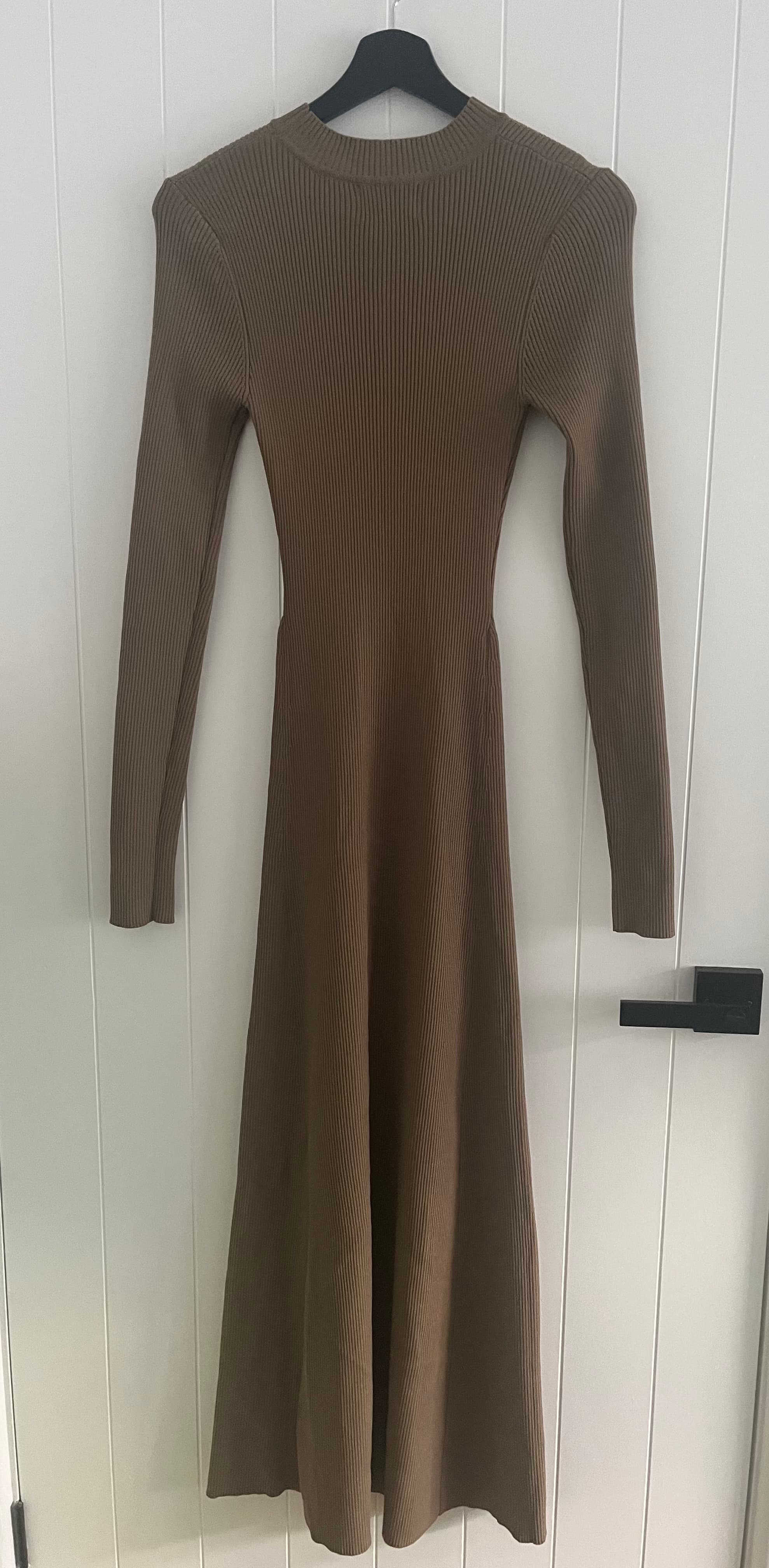 DISSH Ribbed Knit Long Sleeve Midi Dress Brown Size M