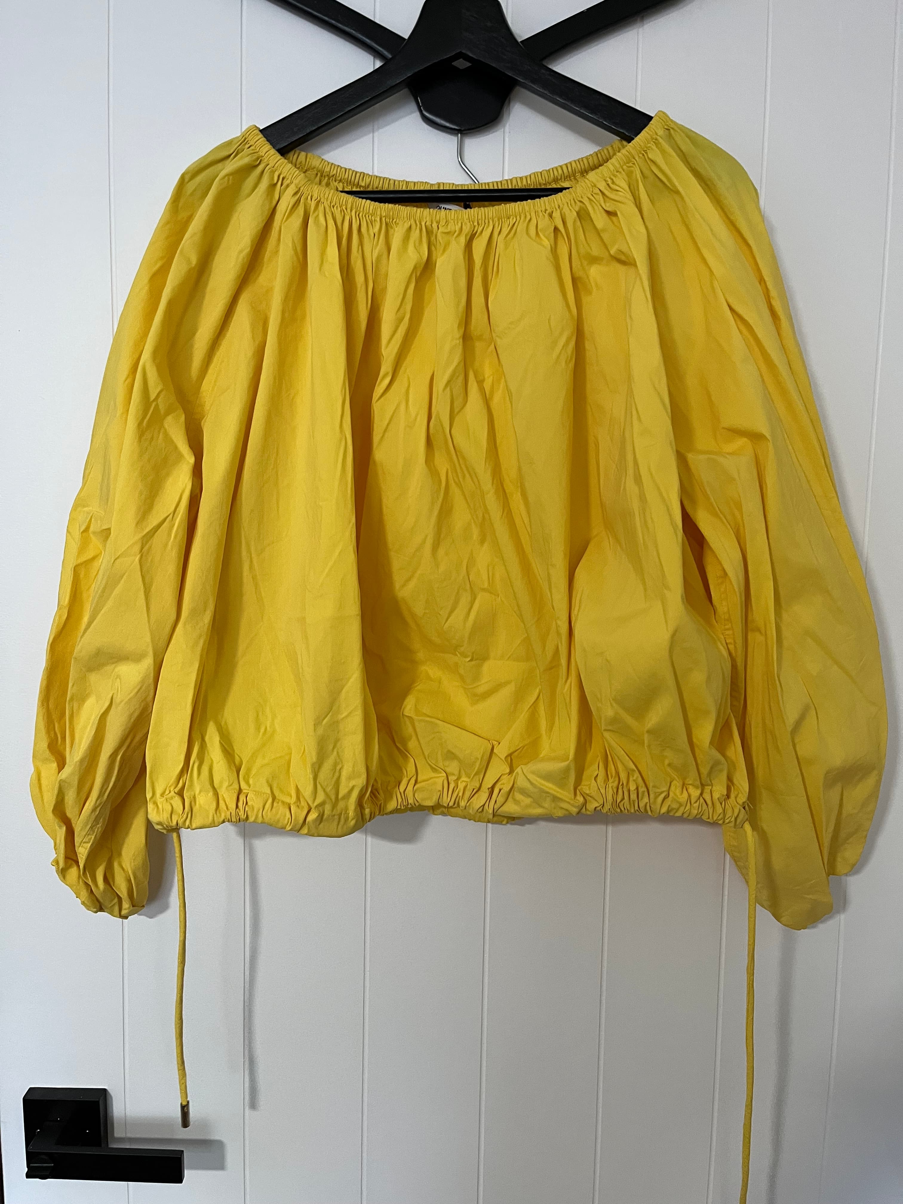 Yellow Country Road Off-The-Shoulder Blouse Size 8