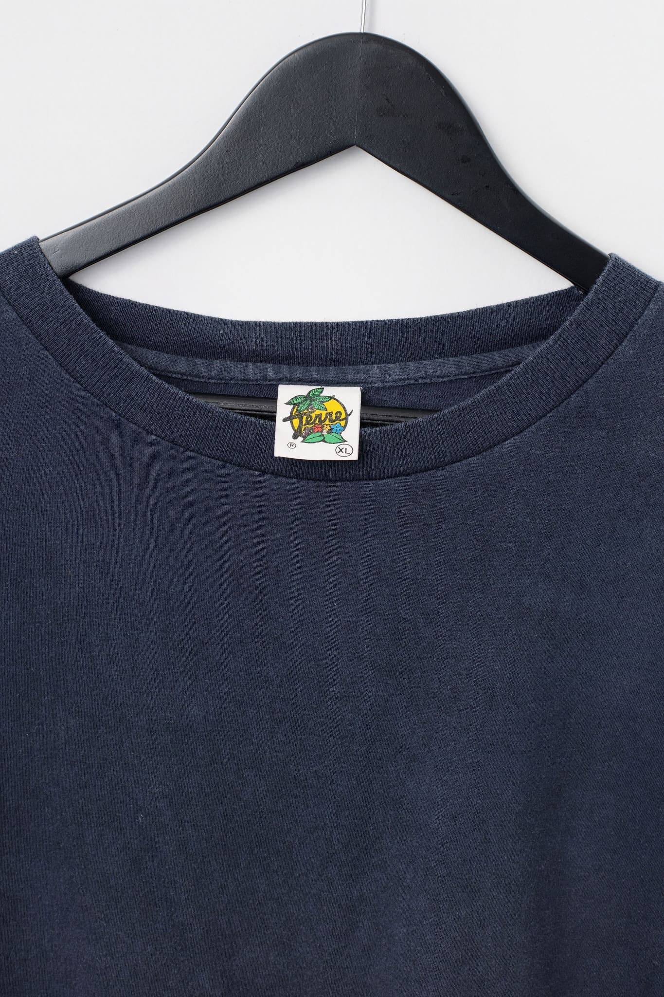 Vintage Faded 90's Blank Single Stitch T-Shirt — photo 3 of 3