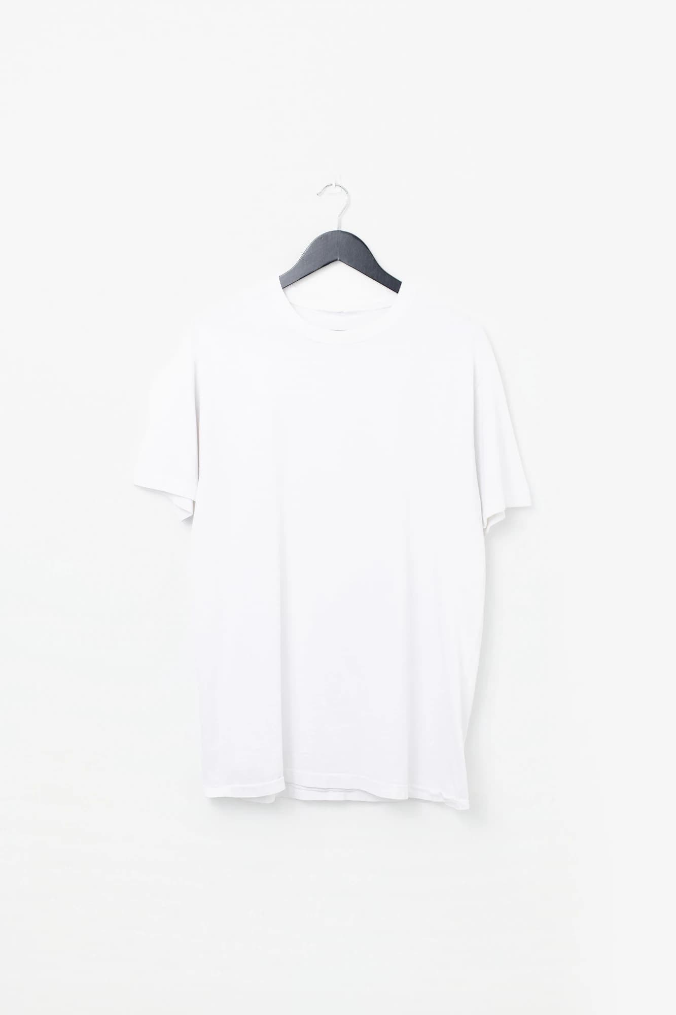 Vntage 90's Blank Single Stitch T-Shirt