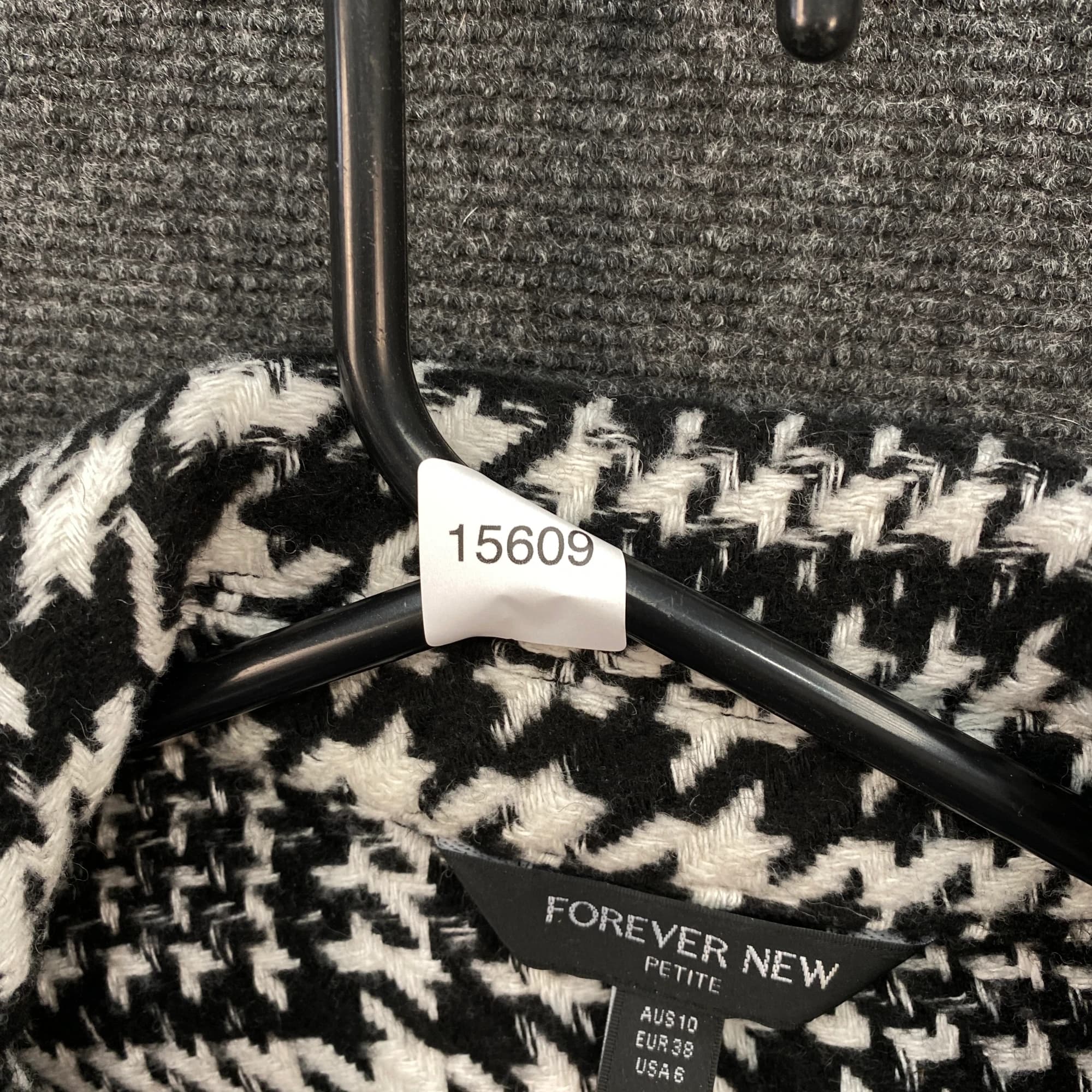 Forever New Petite Houndstooth Wool Blend Shacket Black White AUS 10 — photo 13 of 13