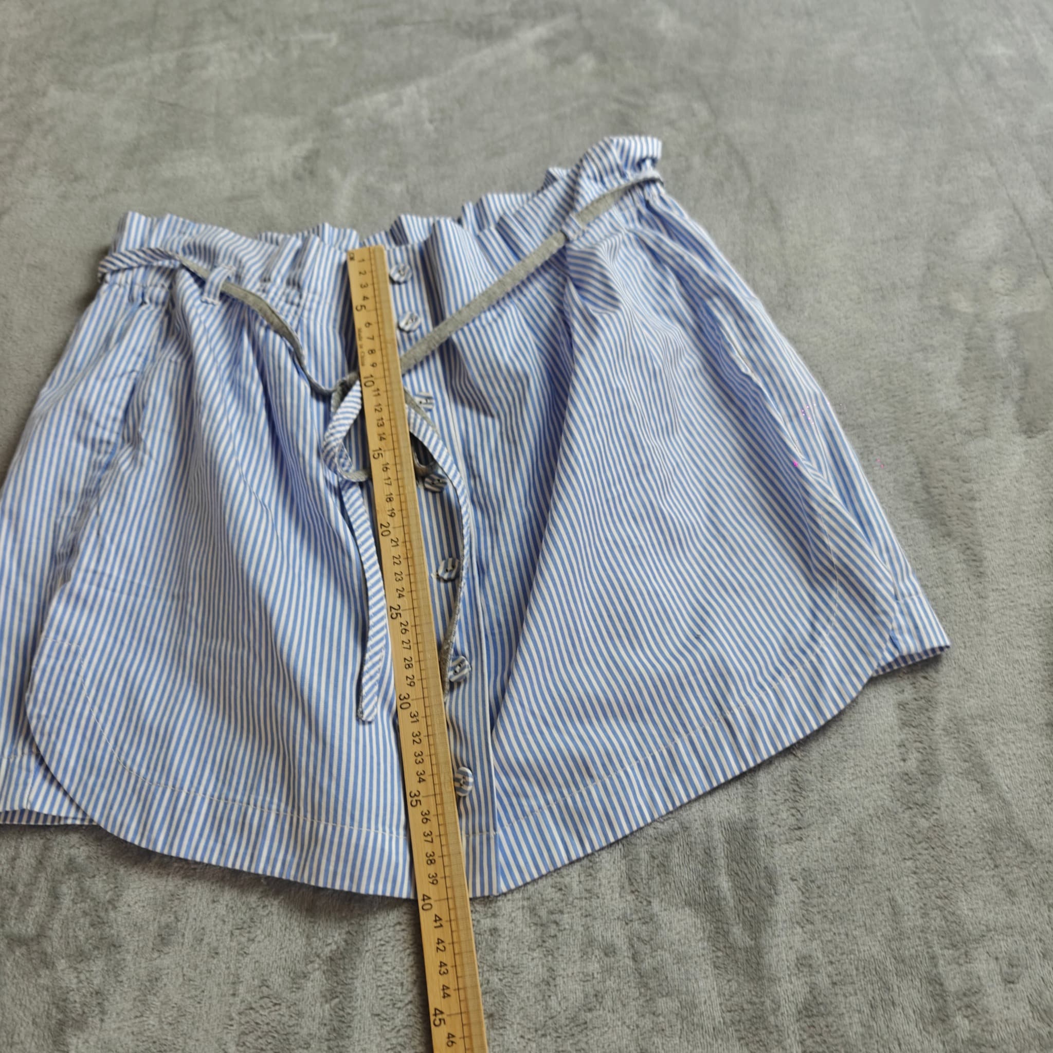 Country Road Women's Blue & White Striped Paperbag Waist Shorts Size 12 — photo 2 of 6