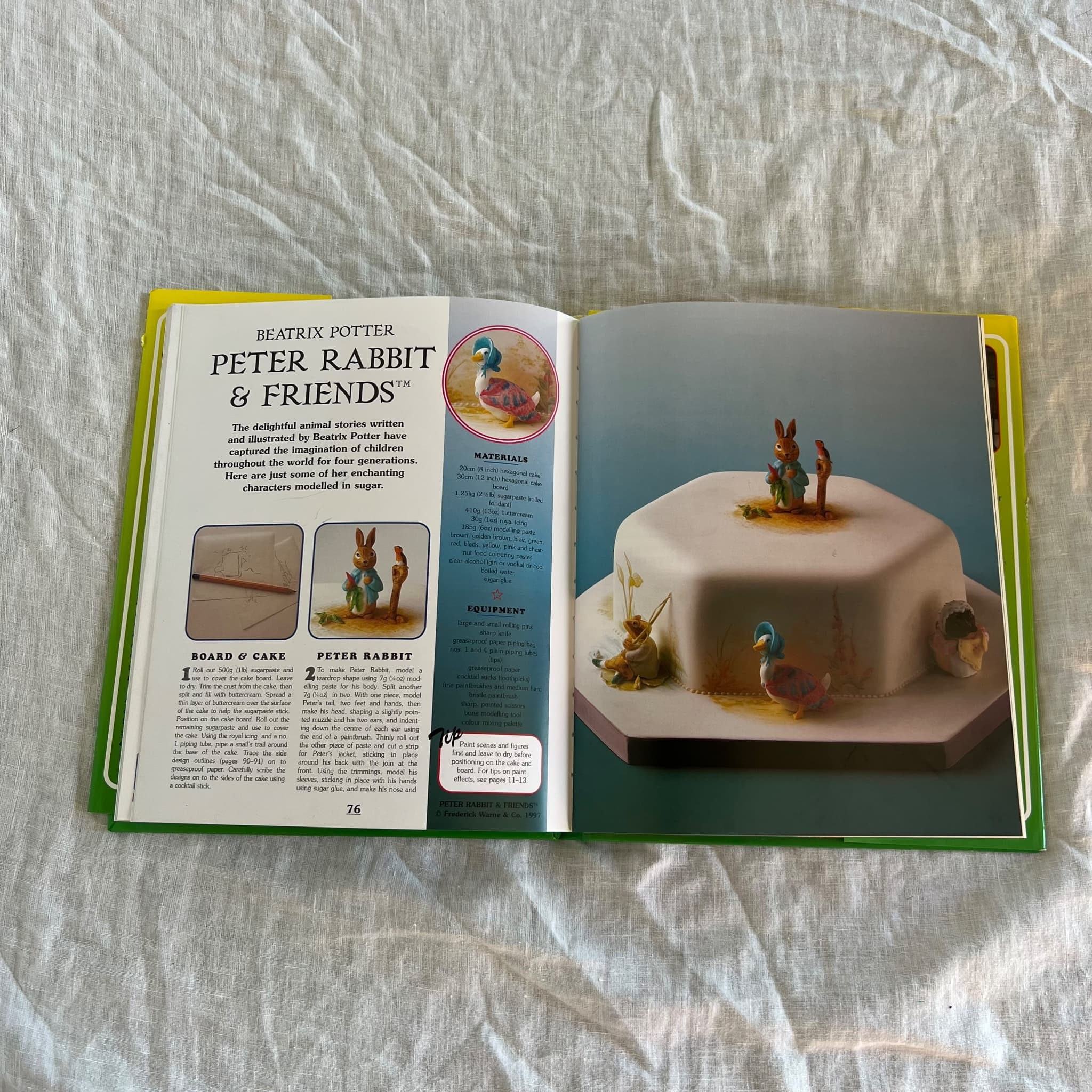 The Brambly Hedge Pattern Book by Sue Dolman - Vintage Crafting Guide — photo 2 of 10