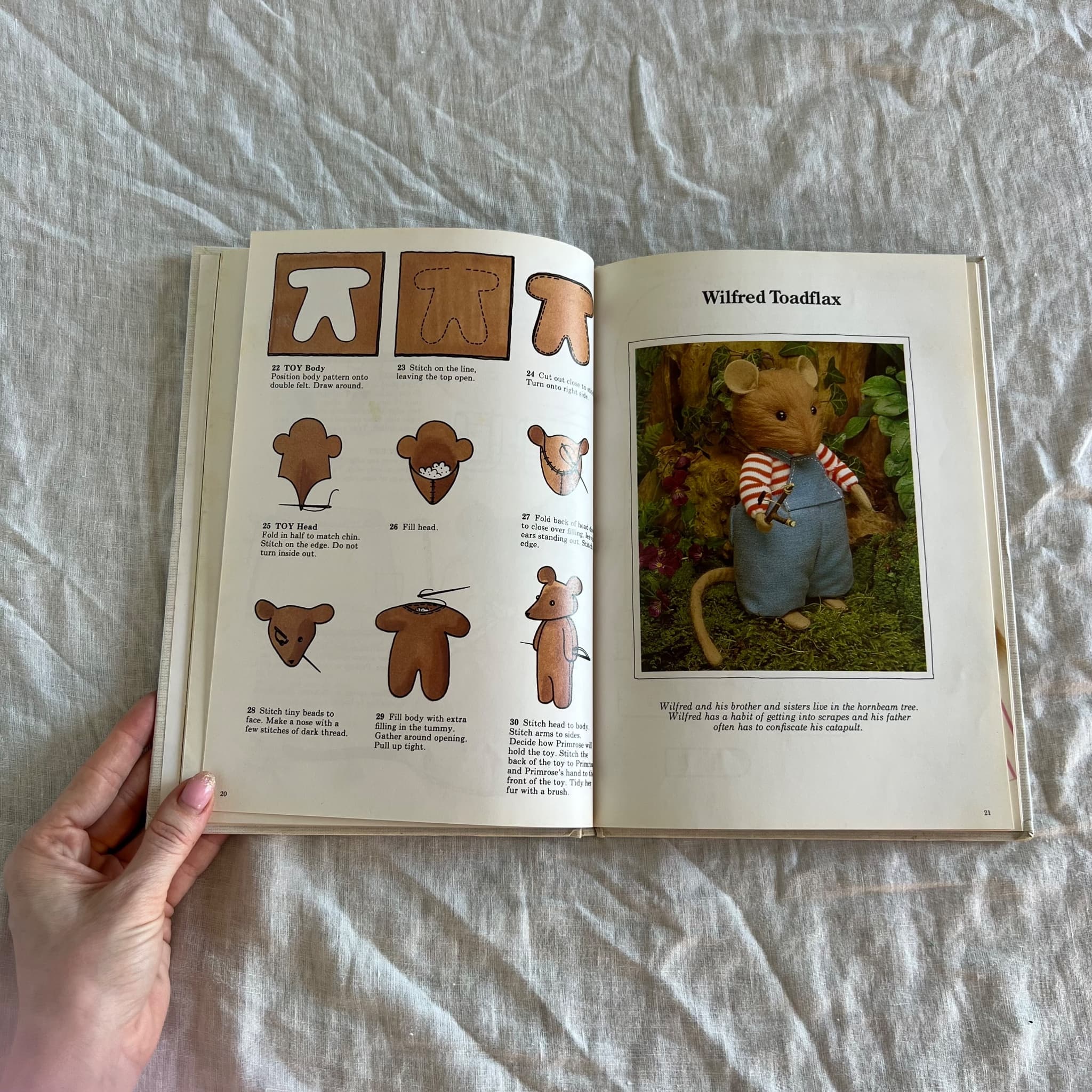 The Brambly Hedge Pattern Book by Sue Dolman - Vintage Crafting Guide — photo 10 of 10