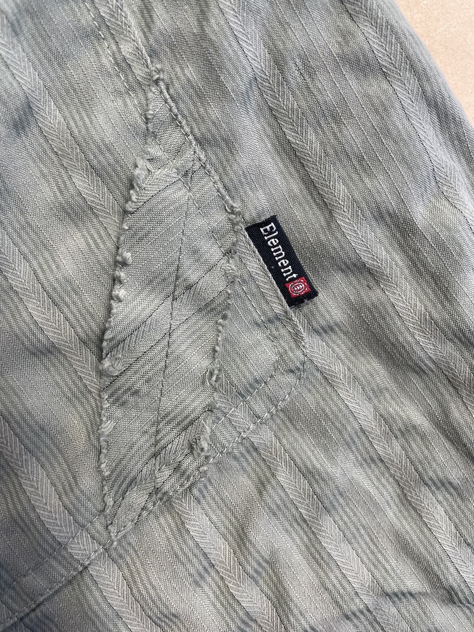 Element Skateboards Short Sleeve Button-Down Shirt - Grey Men's Size S — photo 3 of 8
