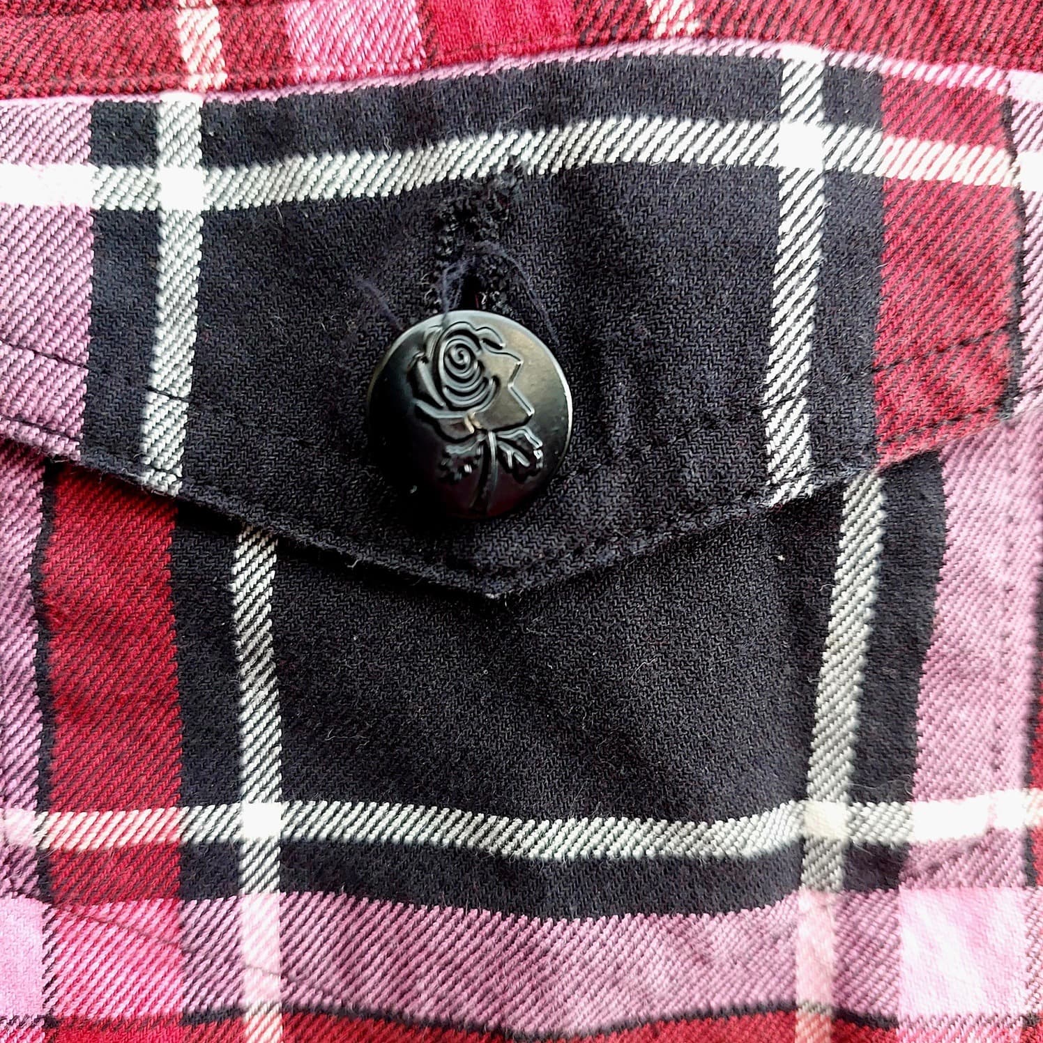 BLACK FRIDAY Split Plaid Cropped Jacket, Black and Red, Size 10 — photo 9 of 10