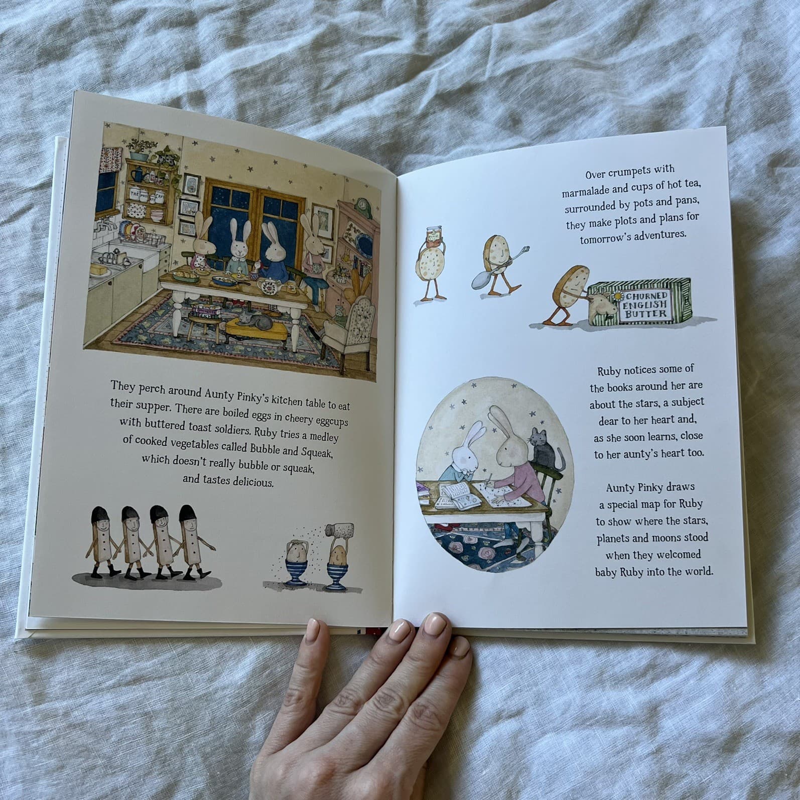 Ruby Red Shoes Goes to London Kate Knapp Hardcover Children's Picture Book — photo 2 of 4
