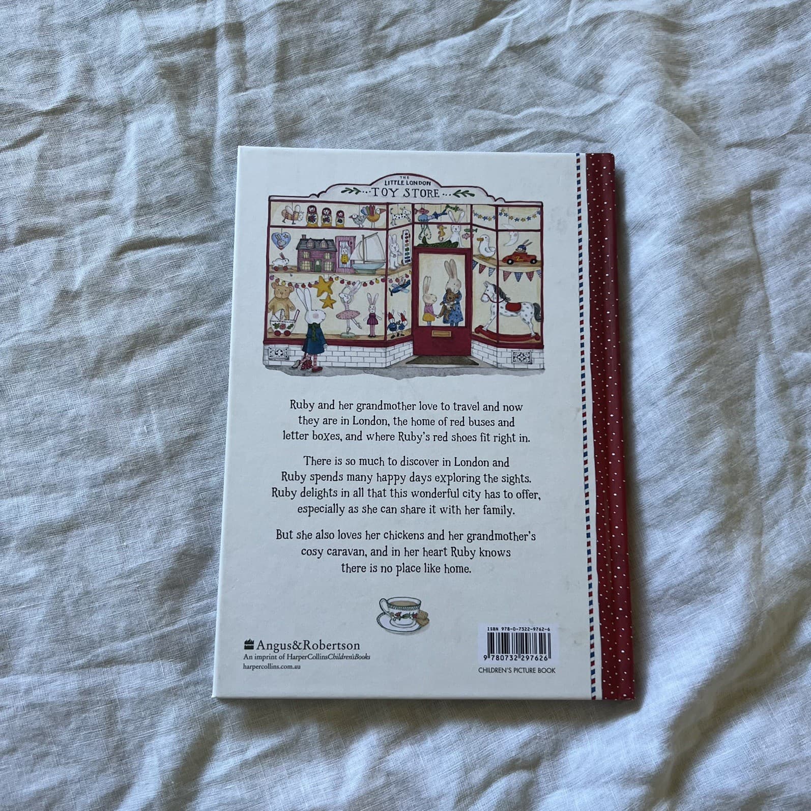Ruby Red Shoes Goes to London Kate Knapp Hardcover Children's Picture Book — photo 3 of 4