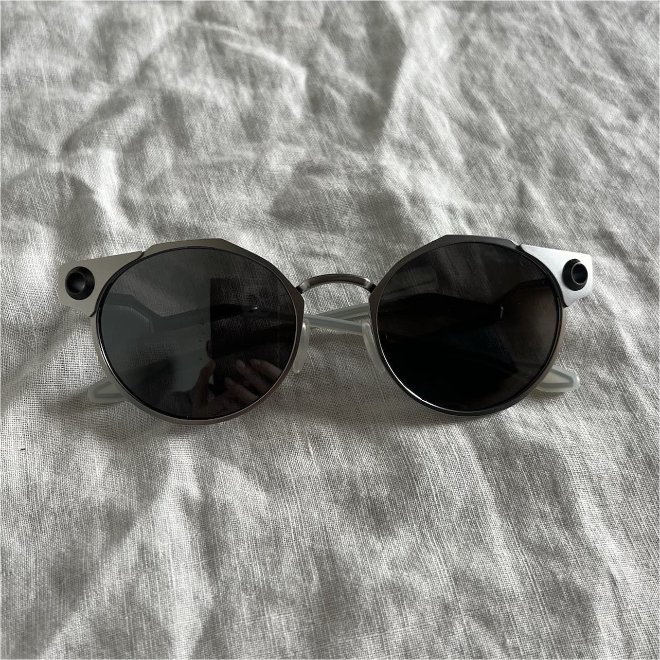Oakley Deadbolt Sunglasses Titanium Frame Prizm Black Lenses Round Futuristic