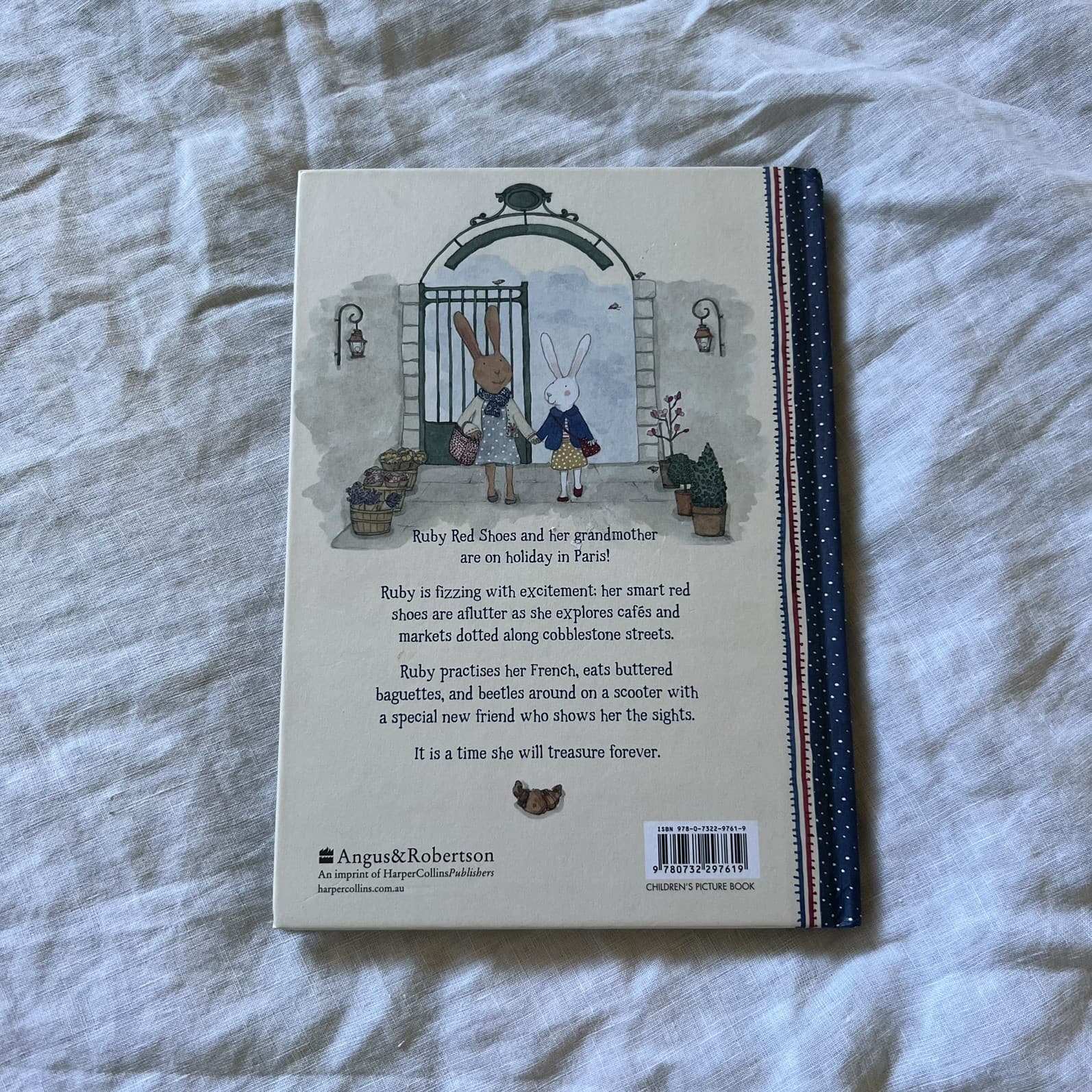Ruby Red Shoes Goes to Paris Kate Knapp Hardcover Childrens Picture Book — photo 3 of 4