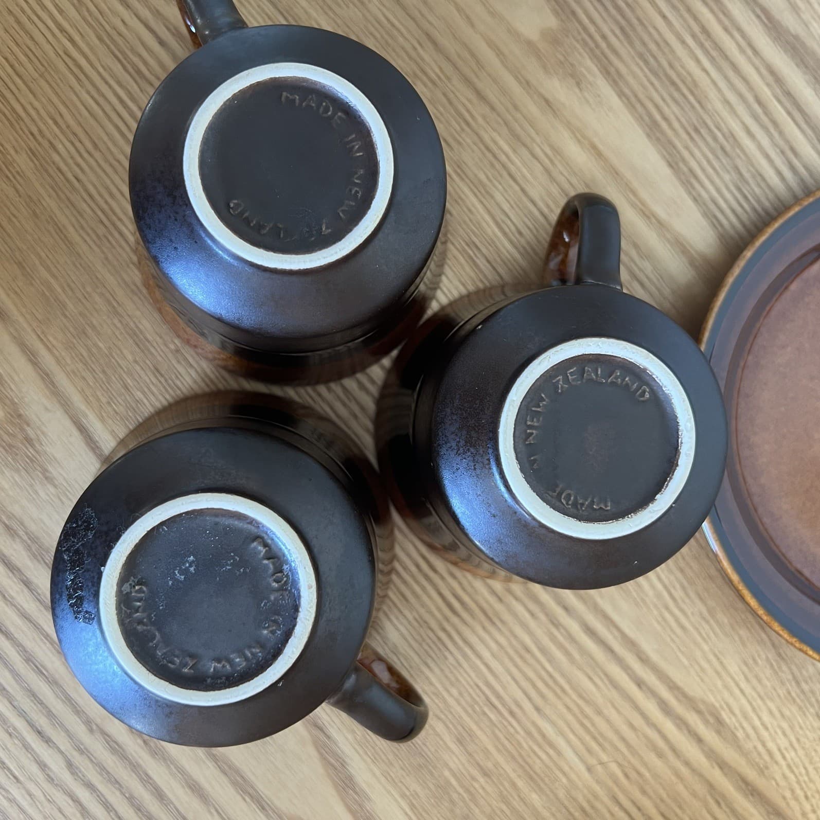 Mid Century Retro Vintage Crown Lynn Amber Glow Coffee Cups Saucers Set of 3 — photo 5 of 7