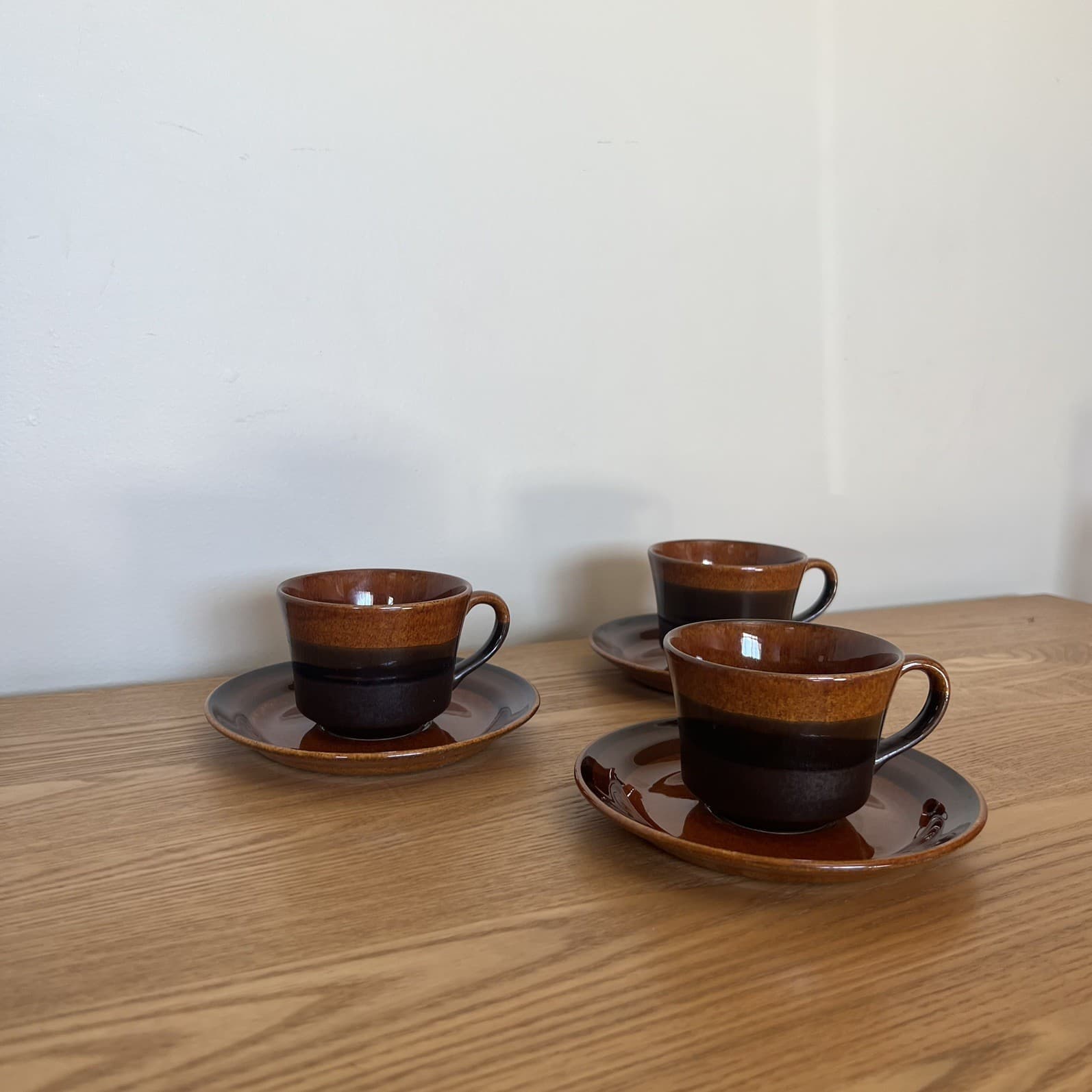 Mid Century Retro Vintage Crown Lynn Amber Glow Coffee Cups Saucers Set of 3 — photo 6 of 7