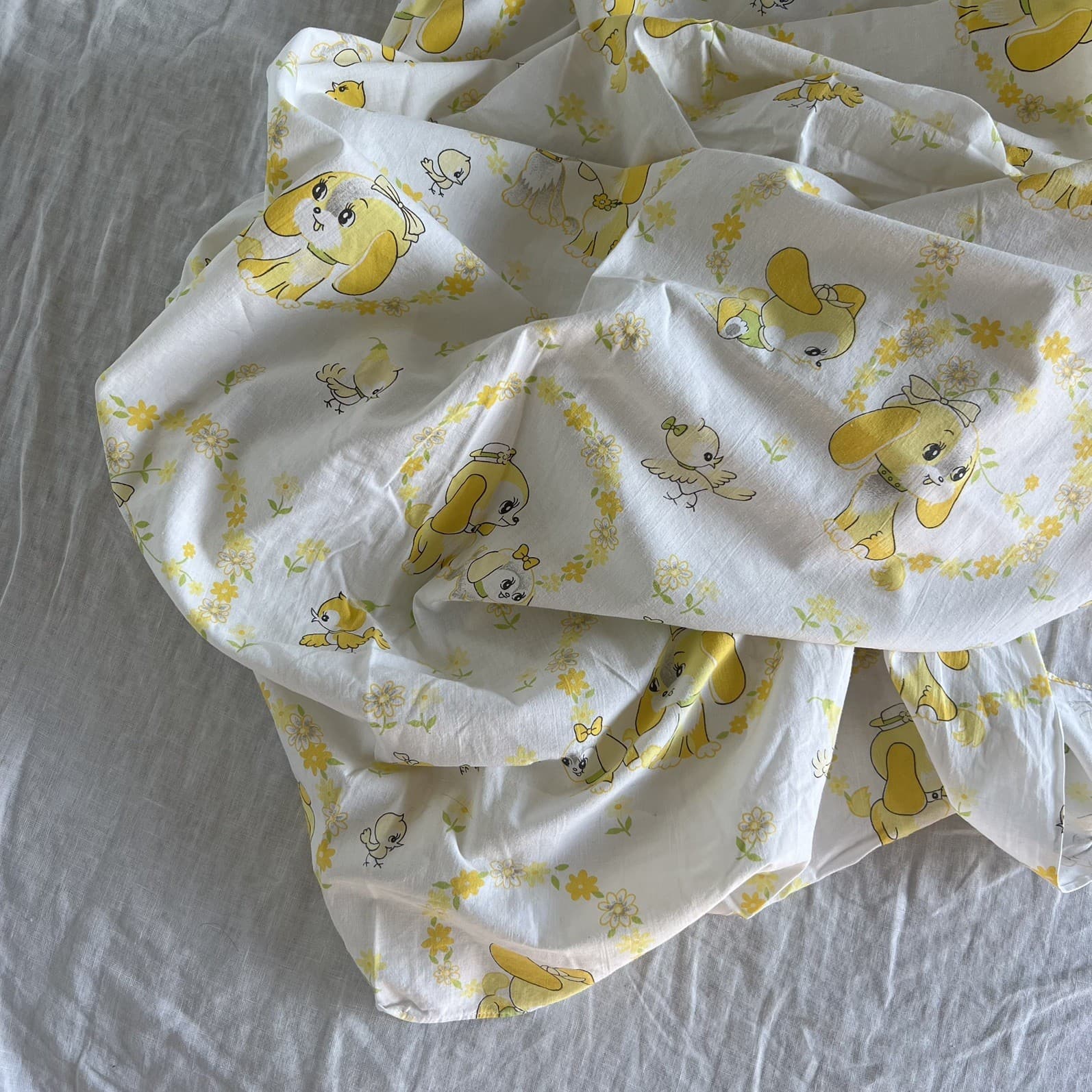 Vintage 1970s Cotton Cot Blanket Sheet Yellow Puppies Chicks Floral Craft Fabric — photo 8 of 8