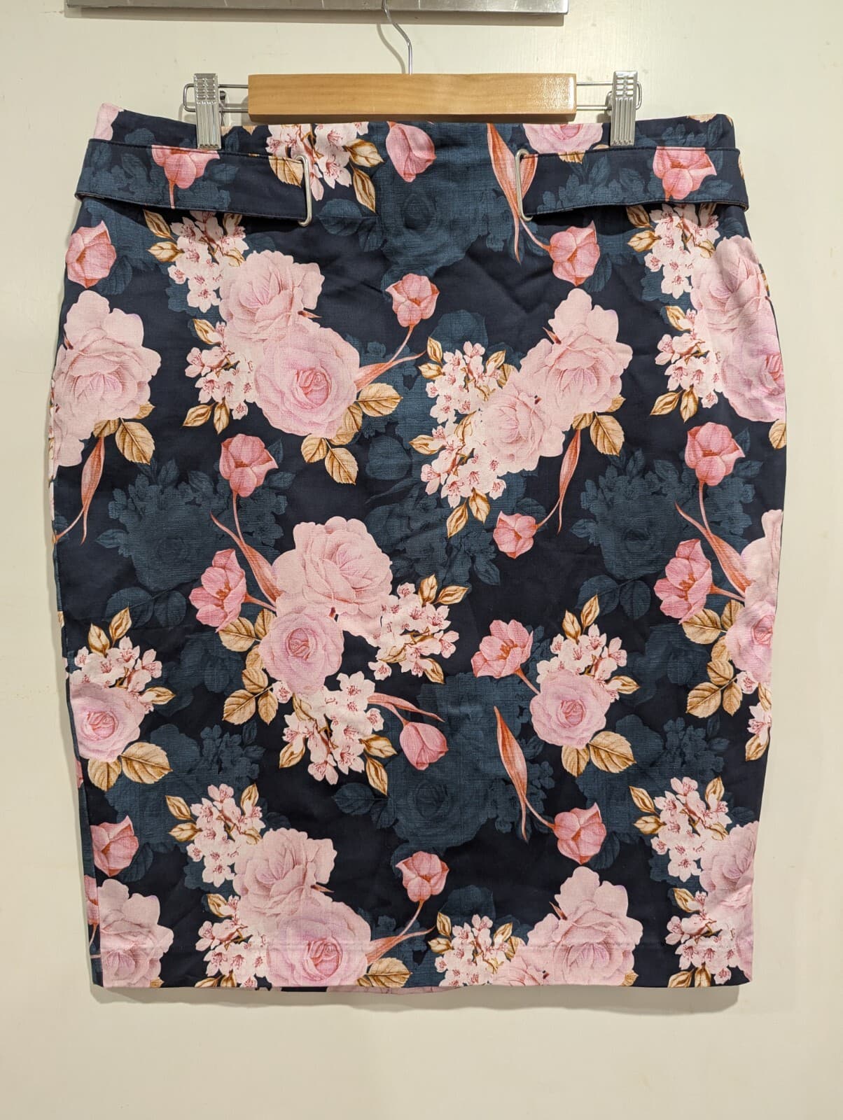 Portmans Skirt Floral Pencil Size Aus 16 US 12 Navy Pink Cotton Blend Workwear — photo 2 of 4