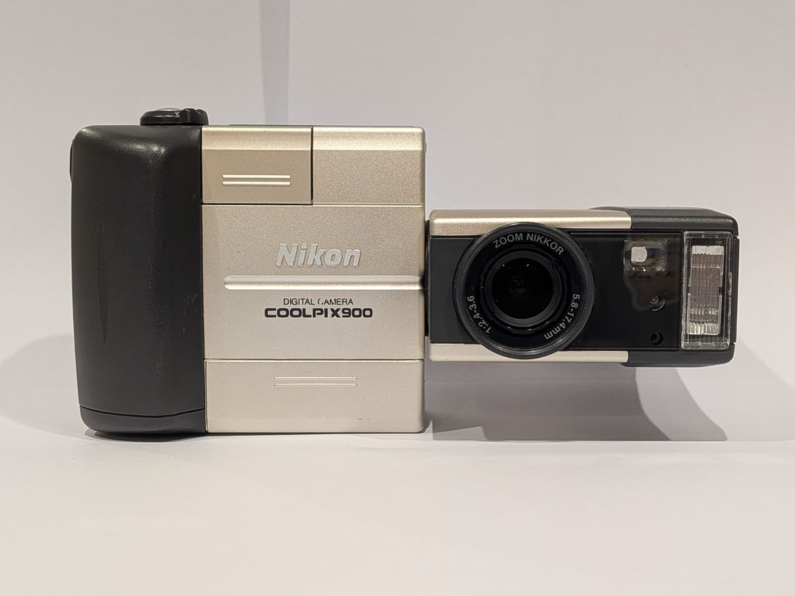 Nikon E900 1.2MP Vintage Digital Camera Tested Working Swivel Body CompactFlash — photo 3 of 13