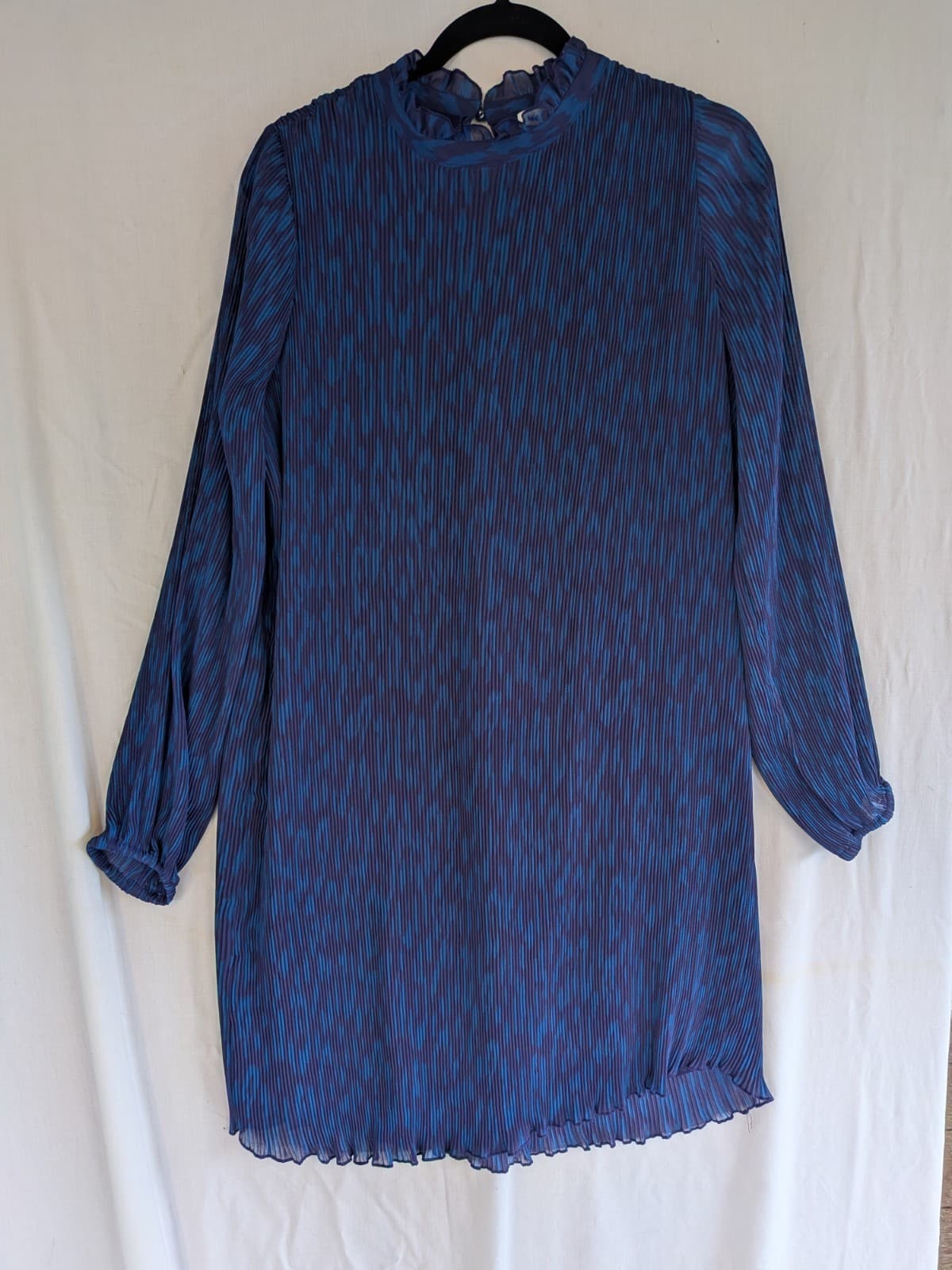 Marcs Dress Size 16 Blue Purple Pleated Long Sleeve Sheer Lined Shift Dress — photo 2 of 12