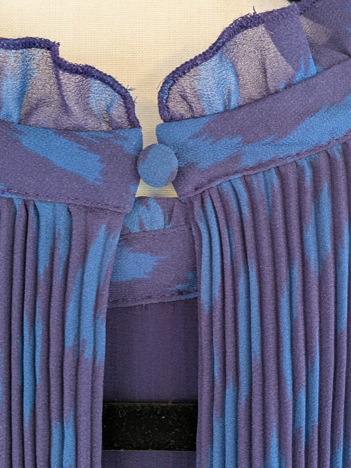 Marcs Dress Size 16 Blue Purple Pleated Long Sleeve Sheer Lined Shift Dress — photo 12 of 12
