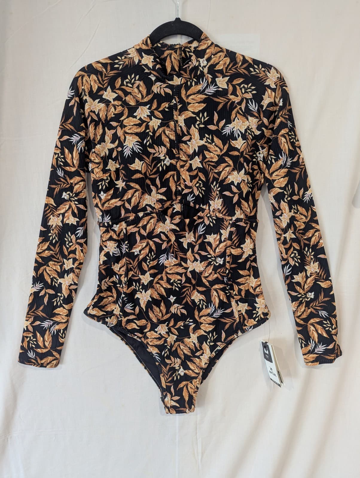 Rip Curl Surf Suit Plus Size XL US L Long Sleeve Black Floral One Piece Swim — photo 3 of 13