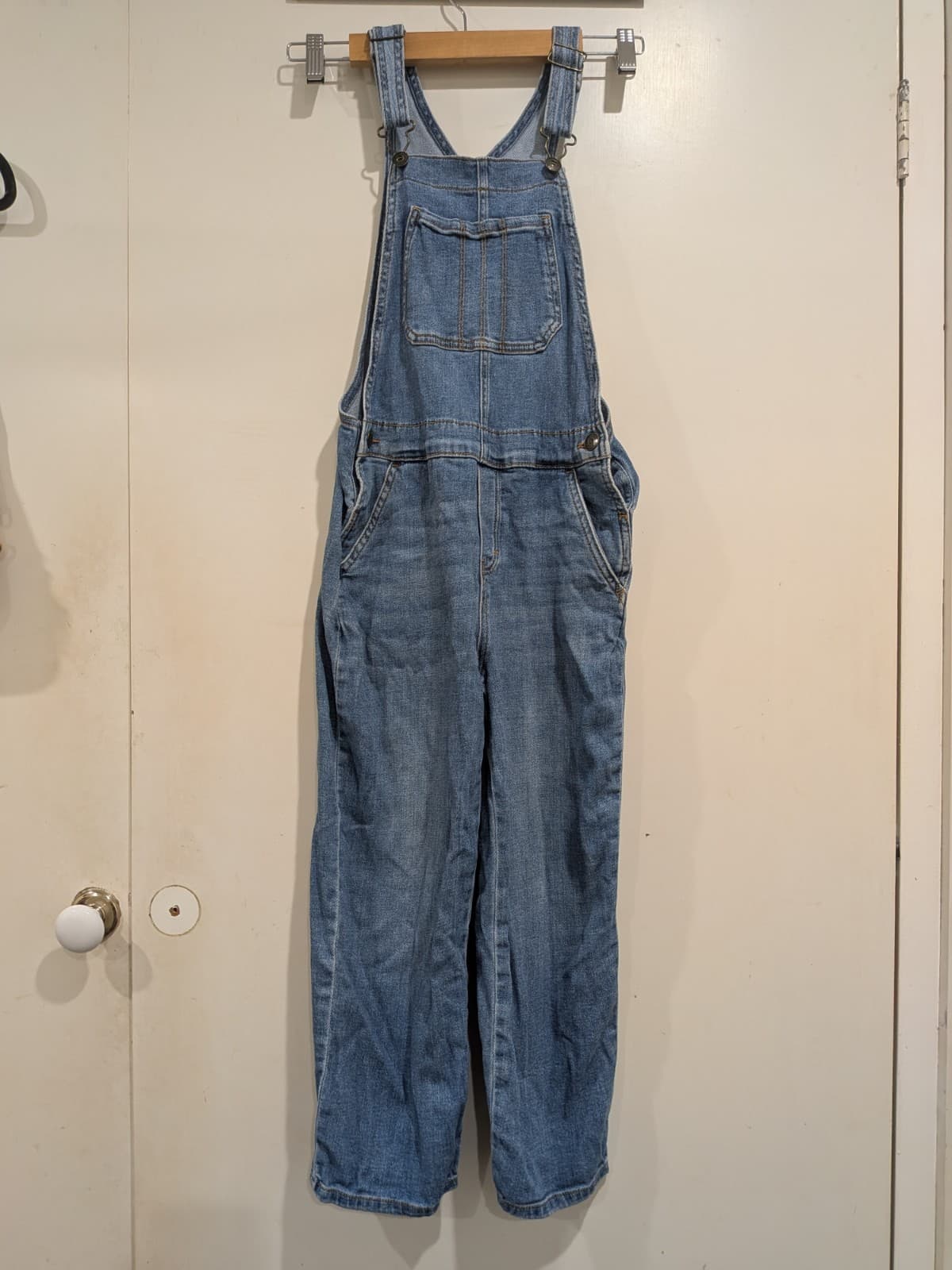 OshKosh B'gosh Denim Overalls Youth 12 Y2K Dungarees Light Wash Adjustable Bib — photo 2 of 10