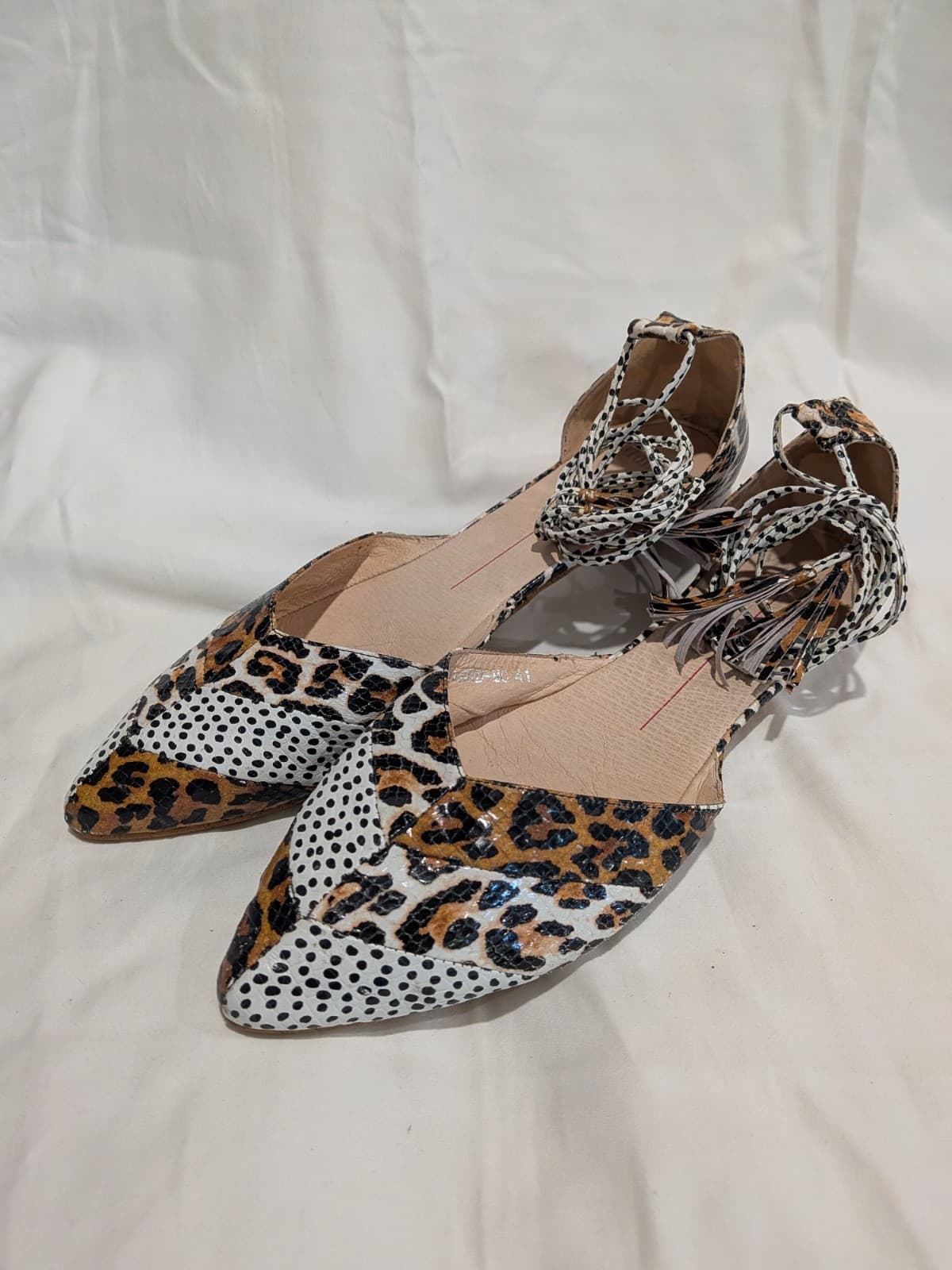 Mollini Flats Leather Pointed Toe Animal Print Ankle Tie Shoes Size EU 41 AU 10 — photo 2 of 15