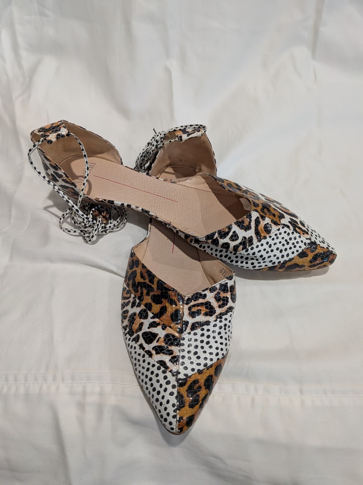 Mollini Flats Leather Pointed Toe Animal Print Ankle Tie Shoes Size EU 41 AU 10 — photo 14 of 15