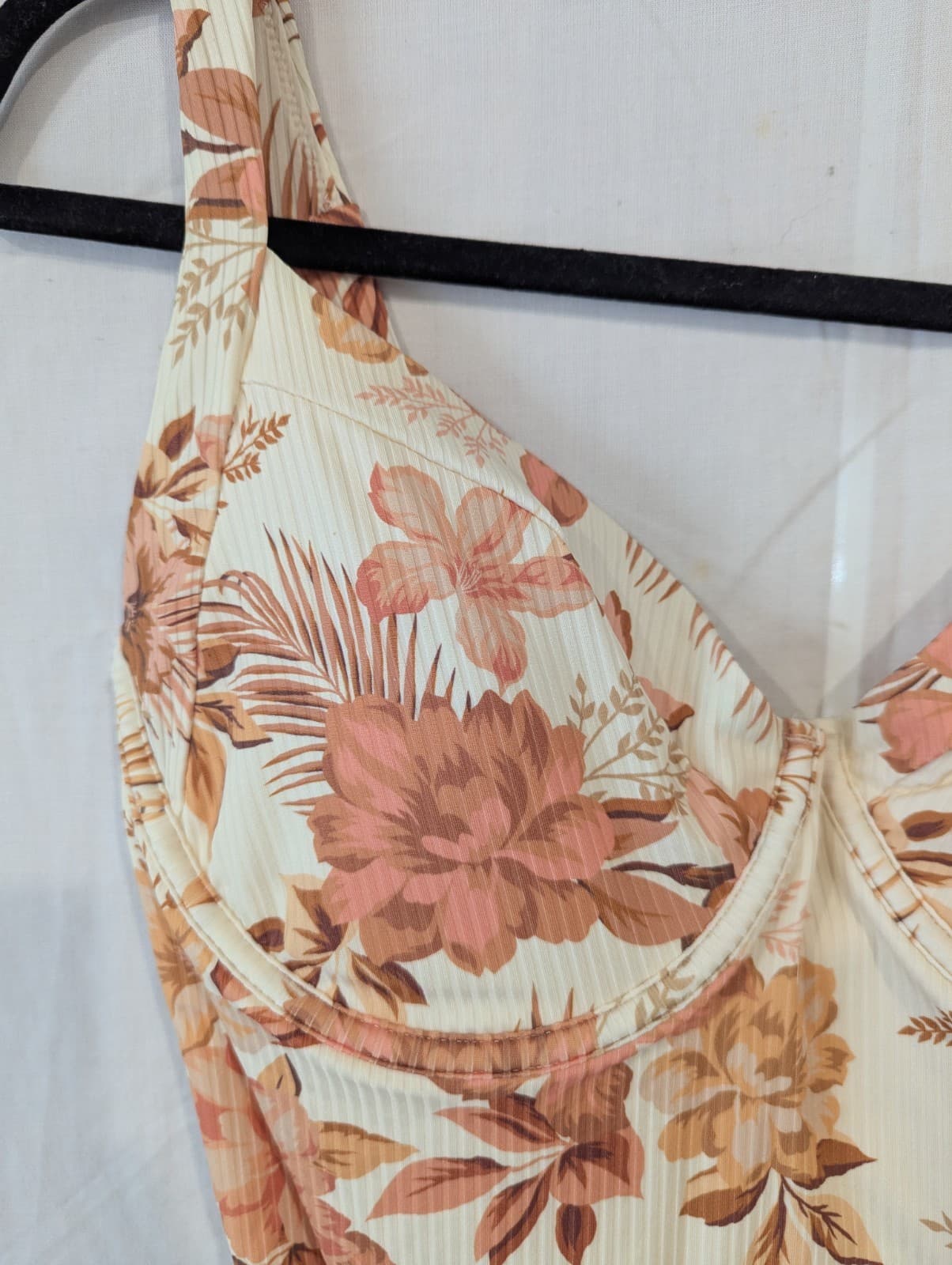 Rip Curl Swimsuit Plus Size 2XL D DD Cup Floral One Piece White Peach Adjustable — photo 4 of 17
