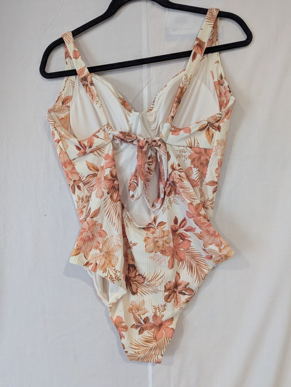 Rip Curl Swimsuit Plus Size 2XL D DD Cup Floral One Piece White Peach Adjustable — photo 7 of 17