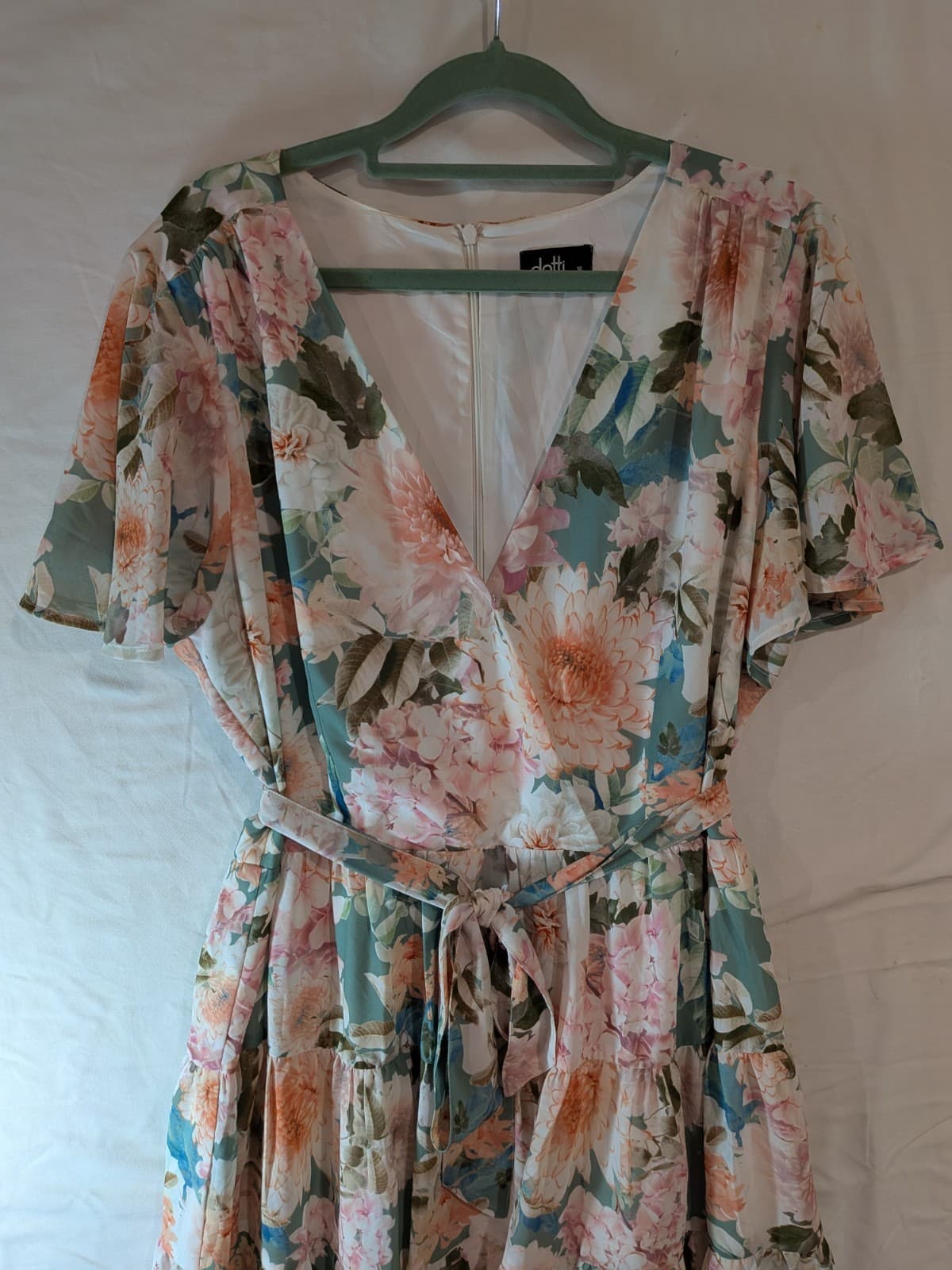 Dotti Dress Floral Tiered V Neck Flutter Sleeve Summer A Line Size Aus 16 US 12 — photo 5 of 11