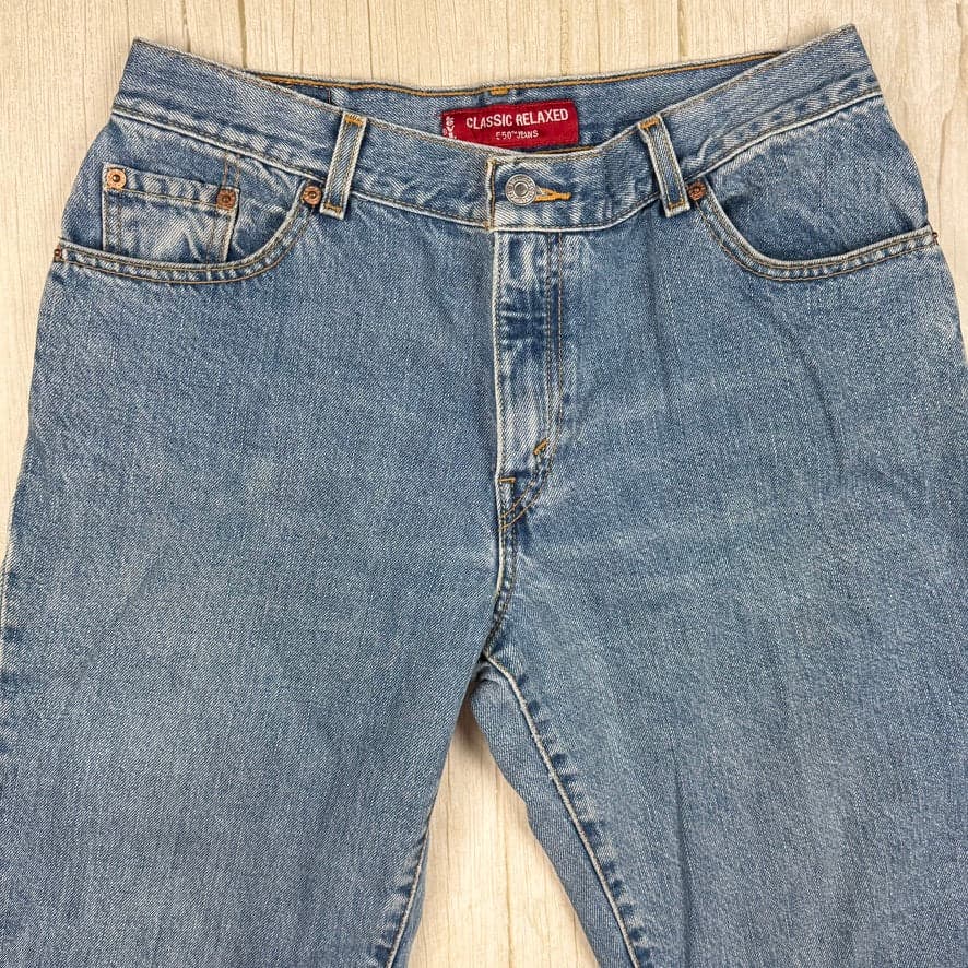 Levis 550's Relaxed Fit Y2K Jeans - Suit Size 10/12 Petite — photo 4 of 9