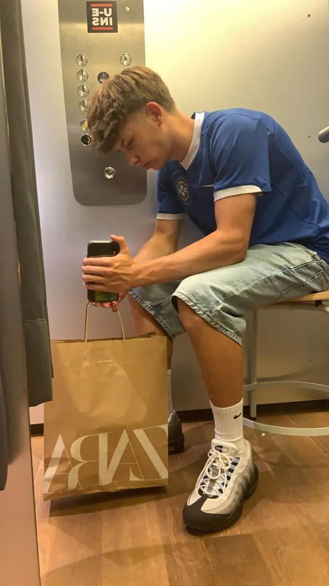Eshay aesthetic — This image perfectly captures the Eshay aesthetic with Nike TN sneakers, knee-length basketball shorts, and a casual, street-tough vibe.